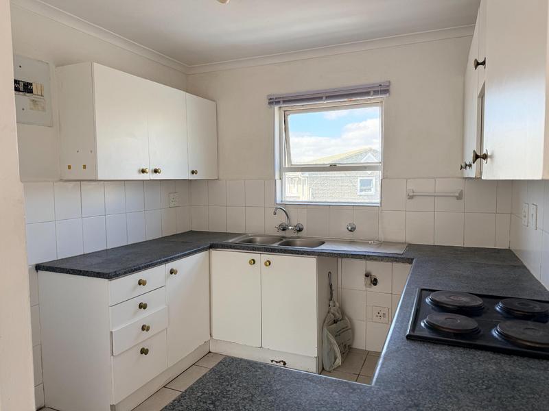 2 Bedroom Property for Sale in Oakglen Western Cape